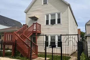 2432 W 48th St, Chicago, IL 60632 - Photo 3