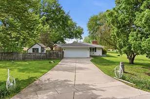 11N802 Win Haven Dr, Elgin, IL 60124 - Photo 1