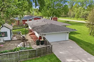 11N802 Win Haven Dr, Elgin, IL 60124 - Photo 21