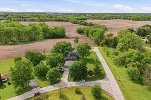 11N802 Win Haven Dr, Elgin, IL 60124 - Photo 19