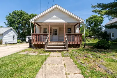 306 E Sycamore Street, Normal, IL 61761 - Photo 1