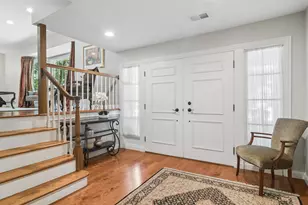 1019 E Waverly Dr, Arlington Heights, IL 60004 - Photo 3