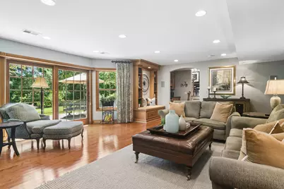 1019 E Waverly Drive, Arlington Heights, IL 60004 - Photo 9