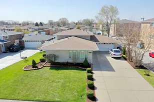 7849 W 79th Pl, Bridgeview, IL 60455 - Photo 27