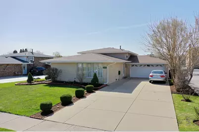 7849 W 79th Place, Bridgeview, IL 60455 - Photo 1