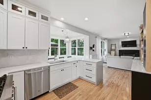 118 N 11th Ave, Saint Charles, IL 60174 - Photo 13