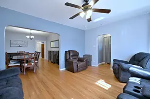 2924 N Linder Ave, Chicago, IL 60641 - Photo 9