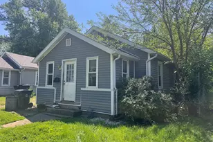 248 Herget St, Pekin, IL 61554 - Photo 3
