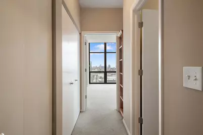 435 W Erie Street #2204, Chicago, IL 60654 - Photo 9