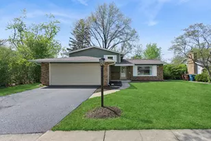 22644 Lakeshore Dr, Richton Park, IL 60471 - Photo 1