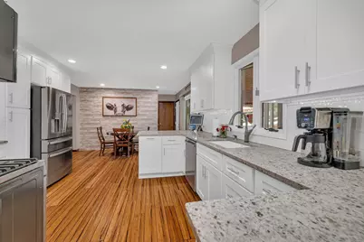 417 Greenfield Road, Shorewood, IL 60404 - Photo 13