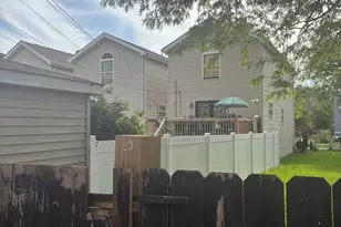 147 S Whipple St, Chicago, IL 60612 - Photo 3
