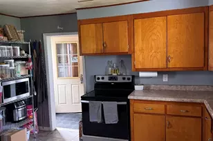 221 N Crossley St, Melvin, IL 60952 - Photo 9