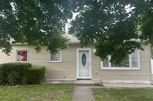 3313 Fairview Ave, South Chicago Heights, IL 60411 - Photo 1