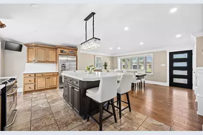 7917 W 81st Street, Bridgeview, IL 60455 - Photo 5
