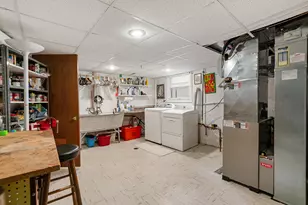 8446 Avers Ave, Skokie, IL 60076 - Photo 25