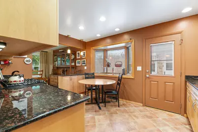 8446 Avers Avenue, Skokie, IL 60076 - Photo 11