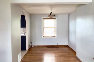 5167 W 63rd Pl, Chicago, IL 60638 - Photo 11