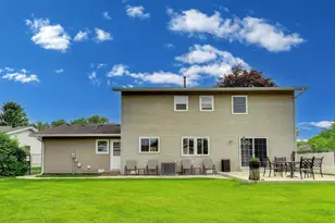 100 Kenilworth Ave, Elk Grove Village, IL 60007 - Photo 25