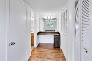 100 Kenilworth Ave, Elk Grove Village, IL 60007 - Photo 15