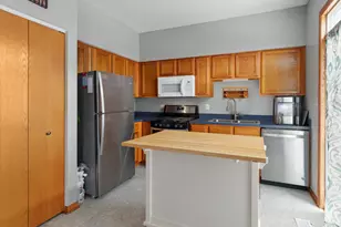 1315 Burns Ln, Minooka, IL 60447 - Photo 5