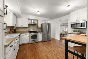 908 Kennebec Ln, Naperville, IL 60563 - Photo 9