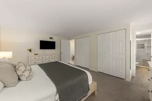 908 Kennebec Ln, Naperville, IL 60563 - Photo 15