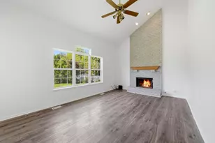225 Parkside Ln, Oswego, IL 60543 - Photo 15