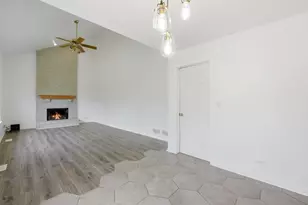 225 Parkside Ln, Oswego, IL 60543 - Photo 17