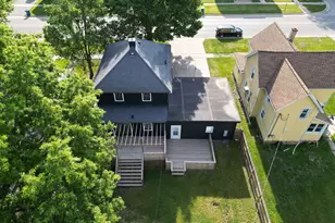 309 N Market St, Hoopeston, IL 60942 - Photo 5