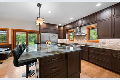 23W212 Blackcherry Lane, Glen Ellyn, IL 60137 - Photo 15