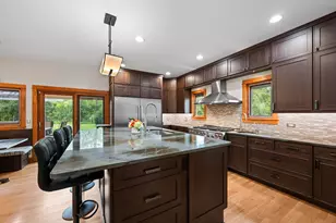 23W212 Blackcherry Ln, Glen Ellyn, IL 60137 - Photo 15