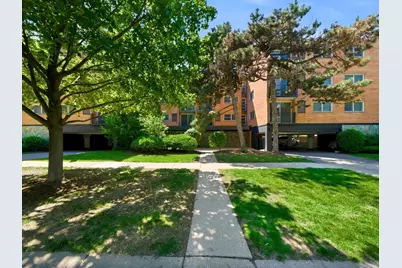 333 S East Avenue #306, Oak Park, IL 60302 - Photo 3