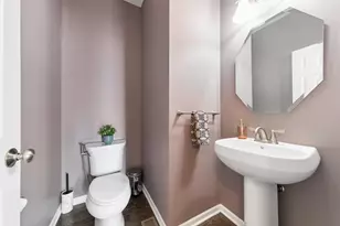 15 Margaret Dr, Schaumburg, IL 60194 - Photo 9