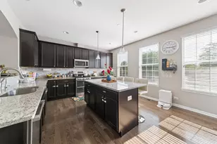 15 Margaret Dr, Schaumburg, IL 60194 - Photo 5