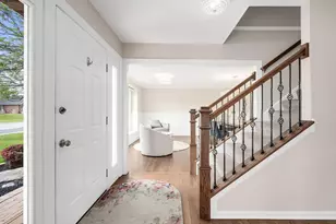 21W768 McCarron Rd, Glen Ellyn, IL 60137 - Photo 5