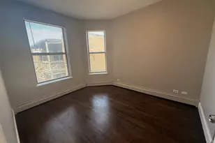 368 E 59th St, Chicago, IL 60637 - Photo 7