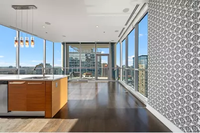 110 W Superior Street #2603, Chicago, IL 60654 - Photo 21