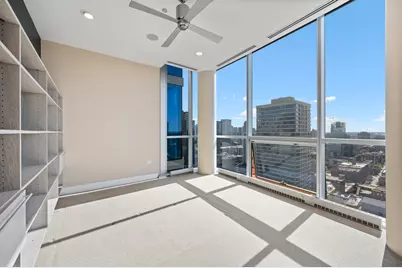 110 W Superior Street #2603, Chicago, IL 60654 - Photo 23