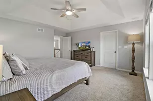 260 E Parkland Dr, Island Lake, IL 60042 - Photo 15