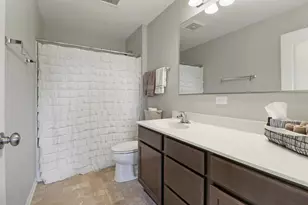 260 E Parkland Dr, Island Lake, IL 60042 - Photo 13