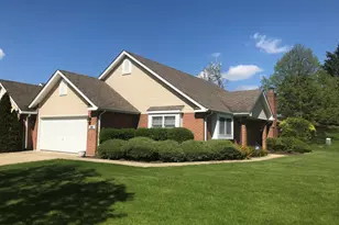 8581 Sandalwood Dr, Darien, IL 60561 - Photo 1