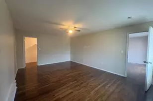 8928 N Steven Dr, Des Plaines, IL 60016 - Photo 5