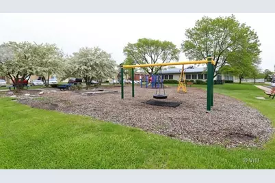 8928 N Steven Drive #2D, Des Plaines, IL 60016 - Photo 17