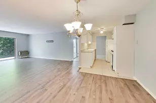 [Address not provided], Glen Ellyn, IL 60137 - Photo 7