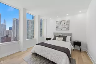 100 E Walton St, Chicago, IL 60611 - Photo 15