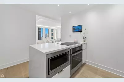 100 E Walton Street #36D, Chicago, IL 60611 - Photo 7
