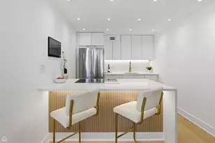 100 E Walton St, Chicago, IL 60611 - Photo 5