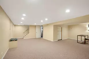 1110 E Dogwood Ln, Mount Prospect, IL 60056 - Photo 21