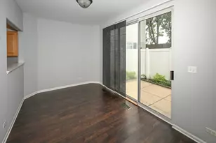 574 E Thornhill Ln, Palatine, IL 60074 - Photo 9